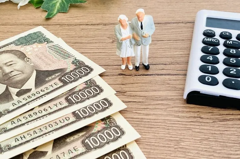 相続年金とは！相続年金の手続き法や注意点について徹底解説
